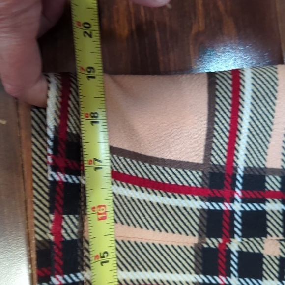 Plaid size 10 large plaid black and peach midi skirt elastic waist nwot - Picture 10 of 10